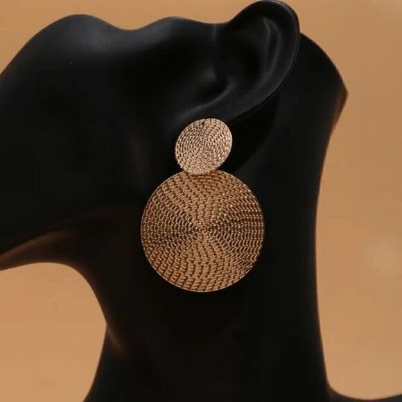 GOLD TEXTURED ROUND GEOMETRIC DANGLE EARRINGS - Picture 3 of 5